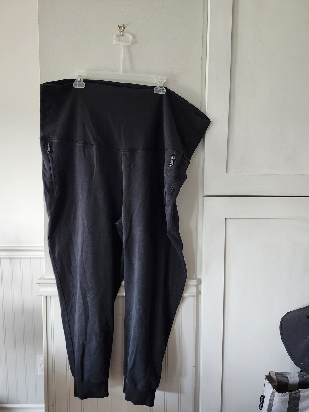 Old Navy Black High-Waist Jogger Pants with Zip Pockets